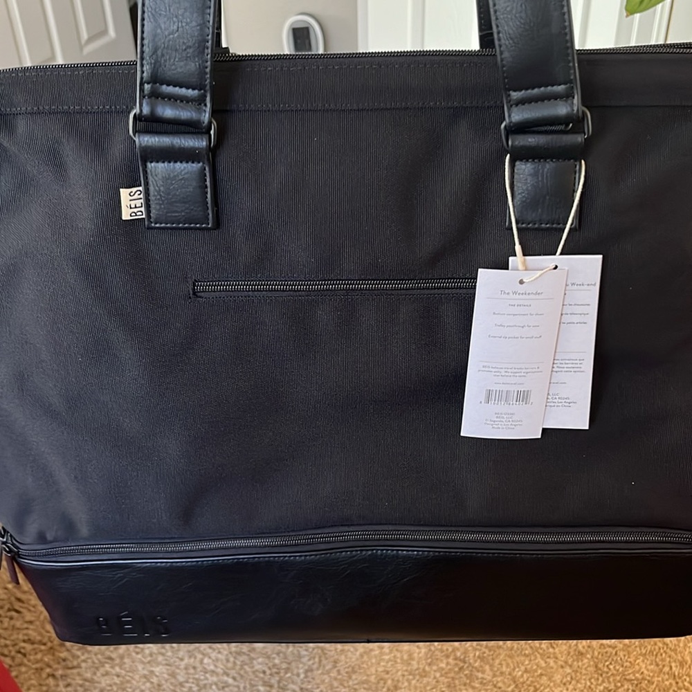NWT BEIS Weekender bag in Black